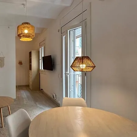 Apartment Born *